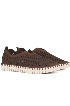 Tulip Flat By Ilse Jacobsen In Brown