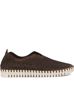 Tulip Flat By Ilse Jacobsen In Brown