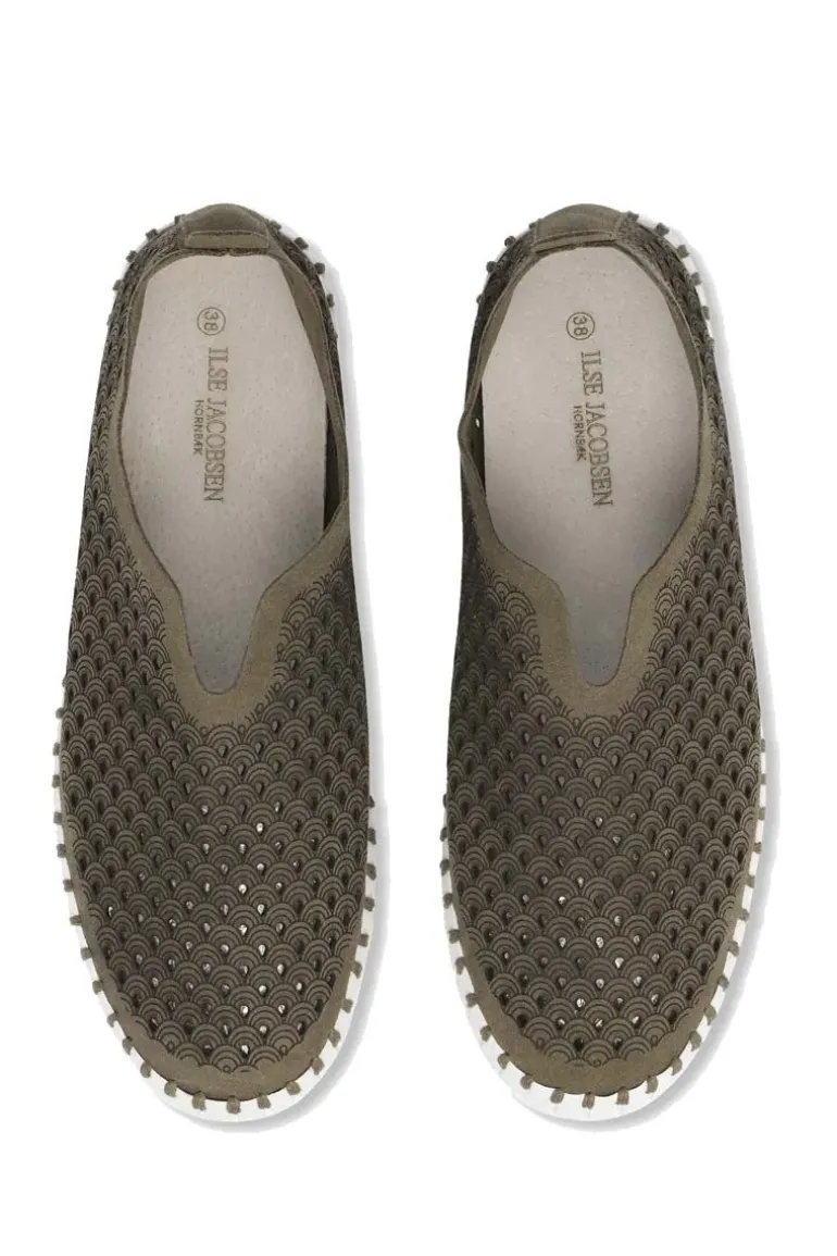 Tulip Platform Shoe By Ilse Jacosben In Olive