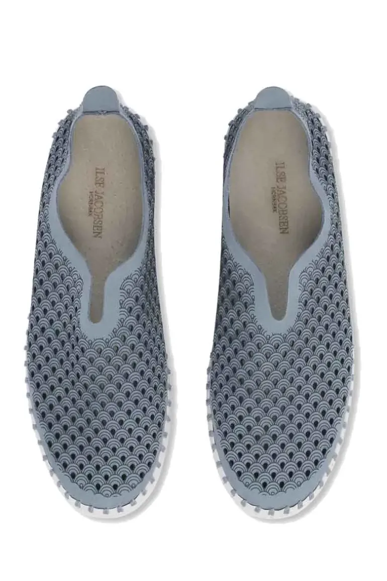 Tulip Platform Shoe By Ilse Jacosben In Cloud