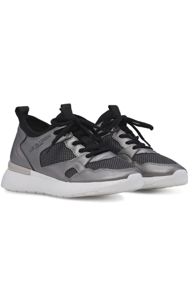 Tulip Sneaker By Ilse Jacobsen In Gunmetal