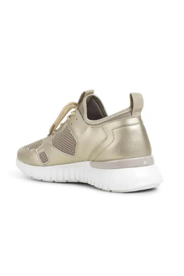 Tulip Sneaker By Ilse Jacobsen In Platinum