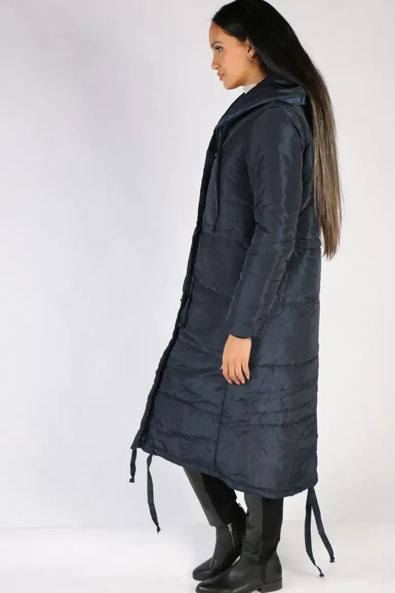 Udapest Coat By Lounge In Navy