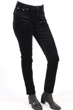 Vassalli Narrow Leg Pinwale Cord Jean In Black
