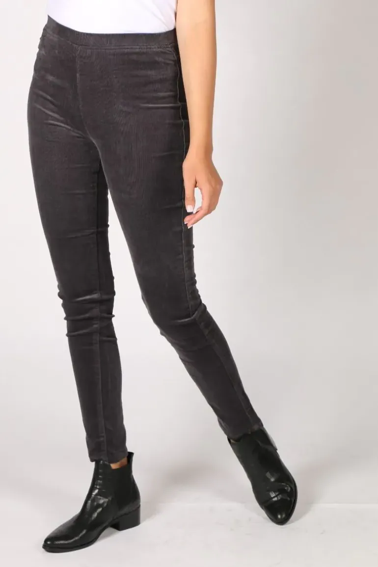 Vassalli Slim Corduroy Pant In Charcoal