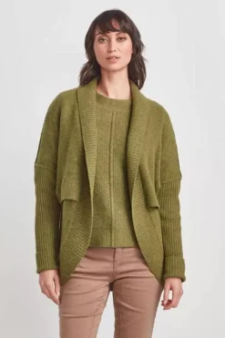 Verge Deliver Cardigan In Pea