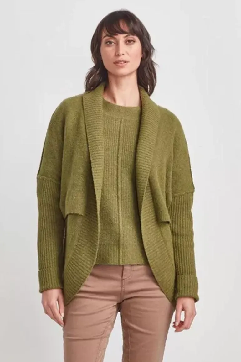 Verge Deliver Cardigan In Pea