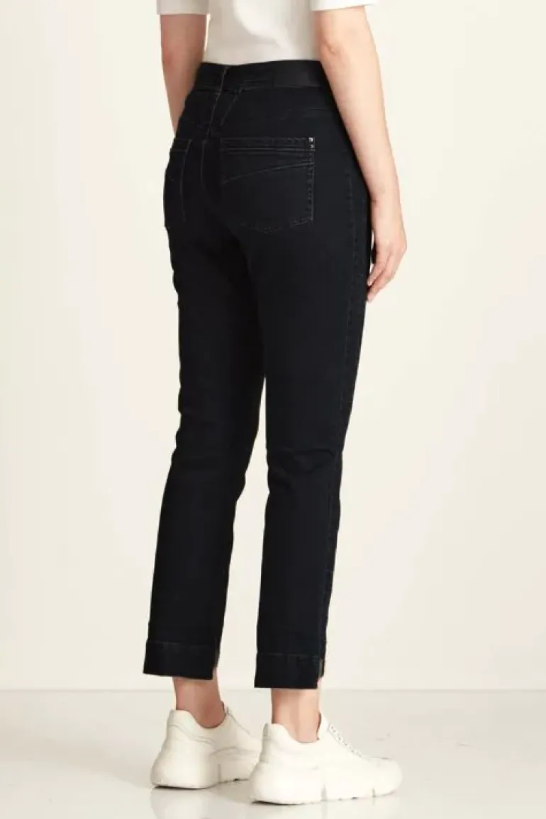 Verge Master Jean In Black