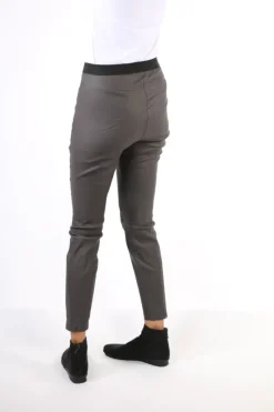 Waxed Stretch Perugia Pant By Lounge In Ash